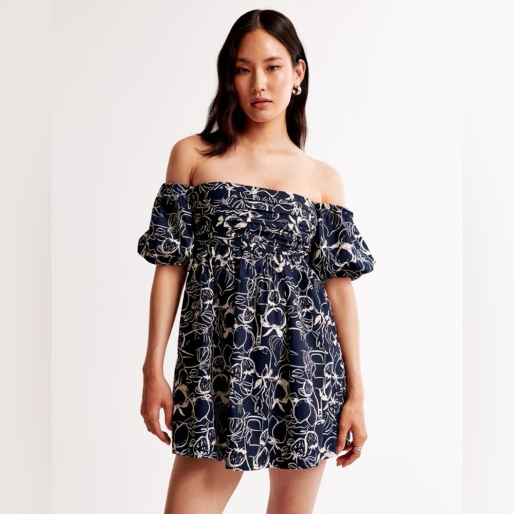 NWOT Emerson Off-The-Shoulder Skort